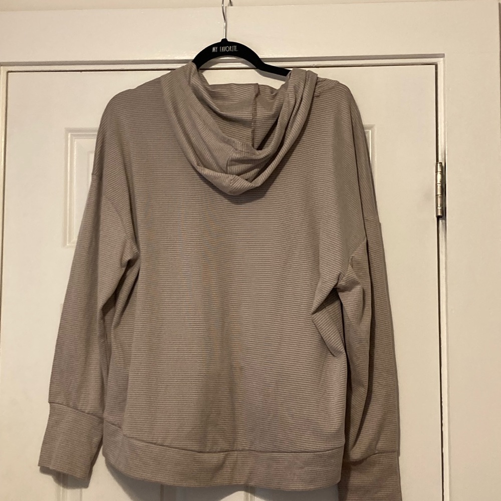 Women’s lightweight pullover - Picture 2 of 3